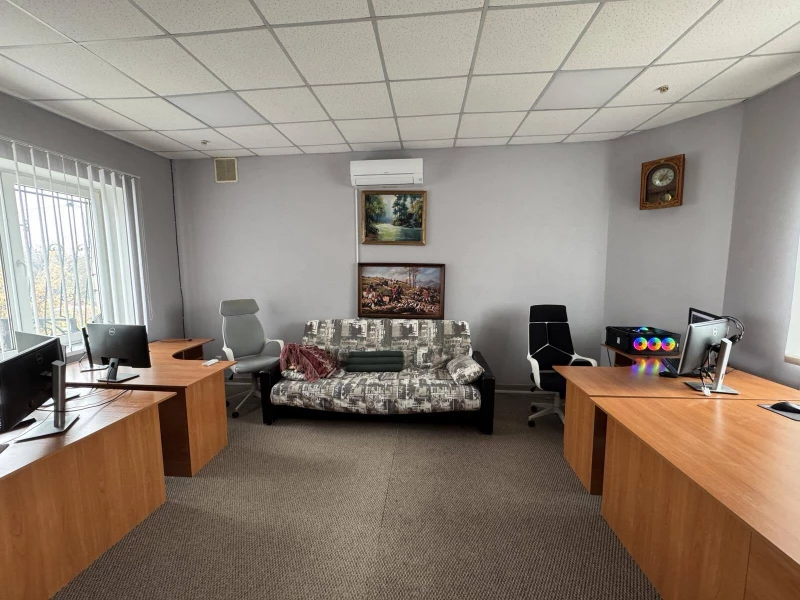 Комерційна нерухомість – 80 м²