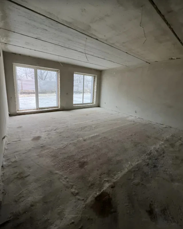 Комерційна нерухомість – 58.3 м²