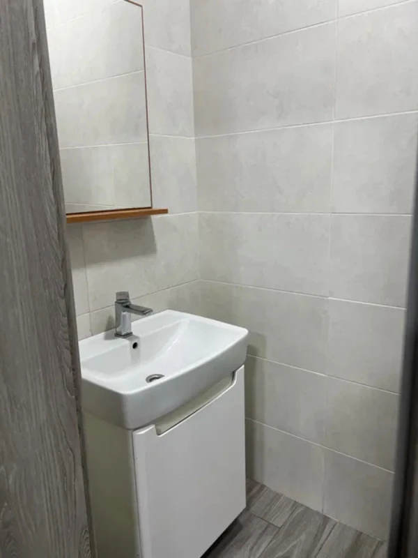 Комерційна нерухомість – 38 м², Софіївська Борщагівка — 8/15