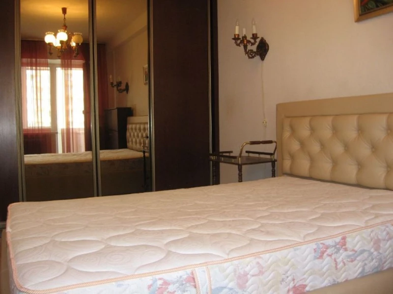 Квартира 2-кімн. оренда Київ, Печерский – 50 м², Київ — 3/4