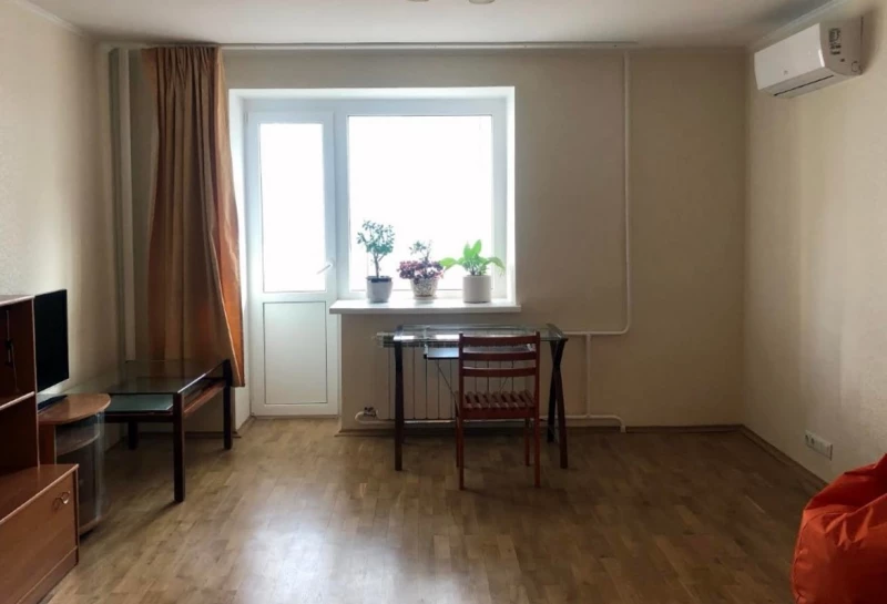 Квартира 2-кімн. оренда Київ, Голосеевский – 35 м², Київ — 9/15
