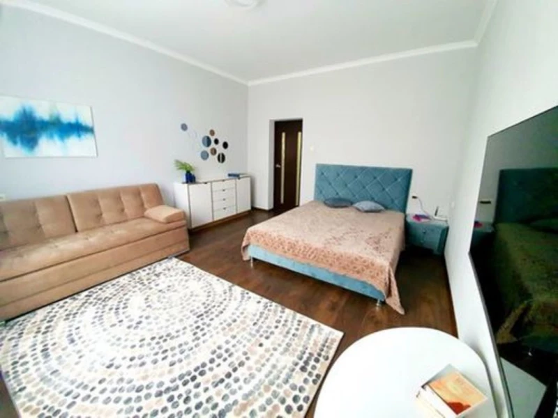 Квартира 1-кімн. оренда Київ, Печерский – 18 м²