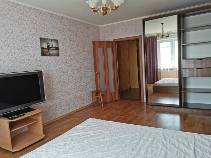 Квартира 1-кімн. оренда Київ, Голосеевский – 17 м²