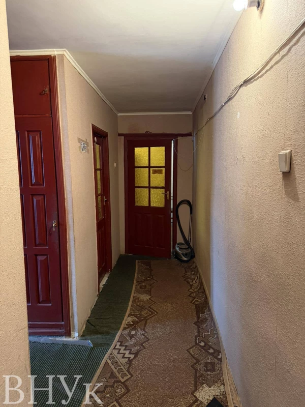 Квартира 3-кімн. продаж Луцьк, 40-й квартал – 40.2 м², Луцьк — 10/14