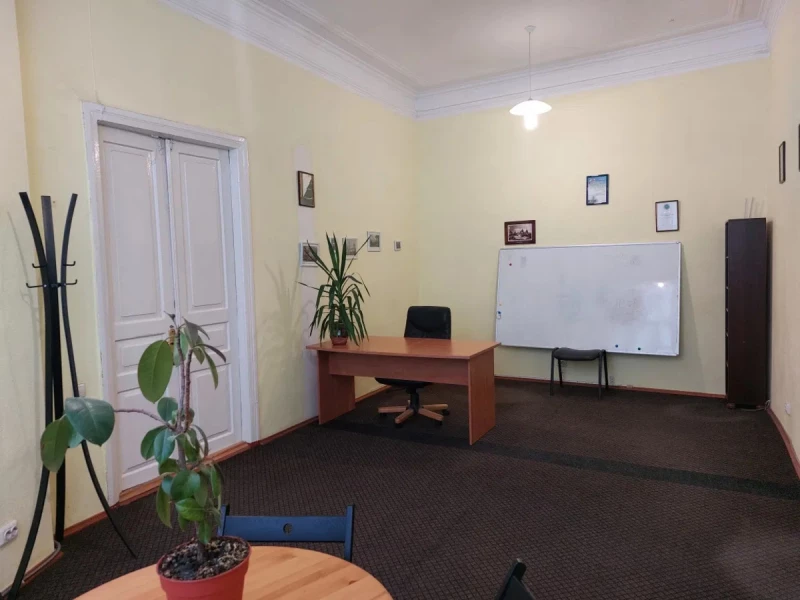 Комерційна нерухомість – 34 м²