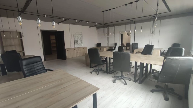 Комерційна нерухомість – 160 м²