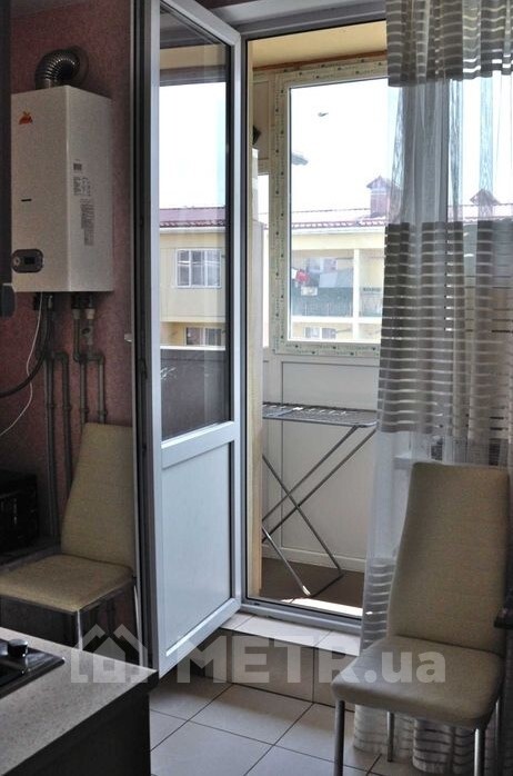 Квартира 1-кімн. продаж Авангард, Авангард – 29.8 м², Авангард — 6/8