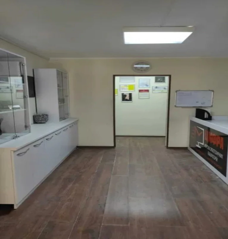 Комерційна нерухомість – 104 м², Днепр — 2/11