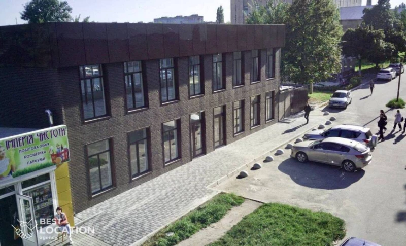 Комерційна нерухомість – 130 м²