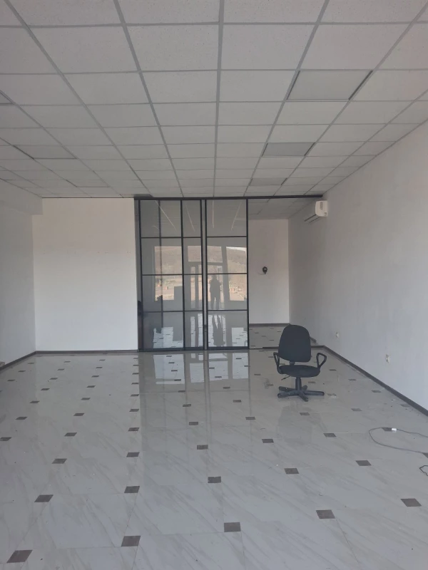 Комерційна нерухомість – 67.7 м², Іршава — 6/8