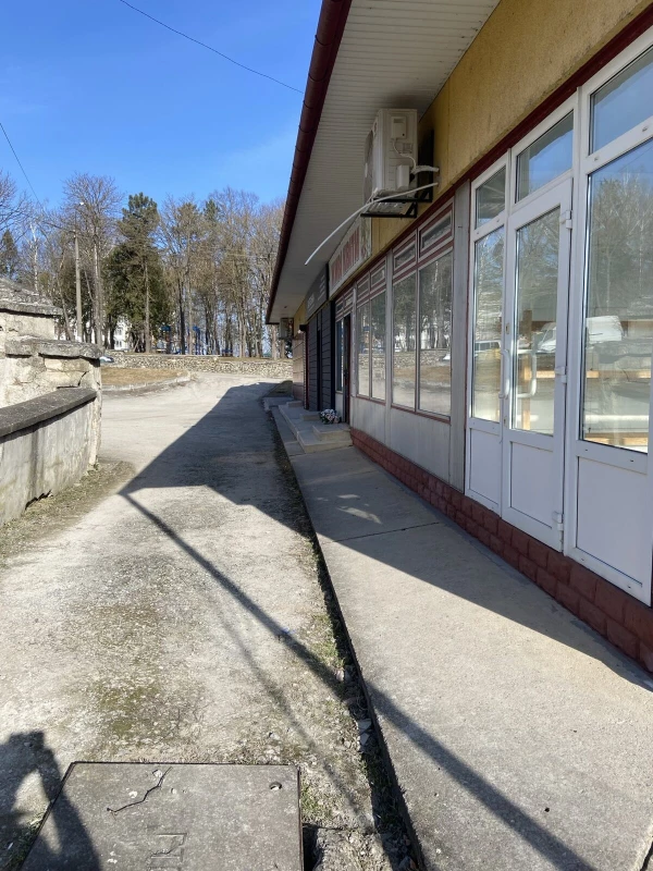 Комерційна нерухомість – 80 м², Гусятин — 3/9