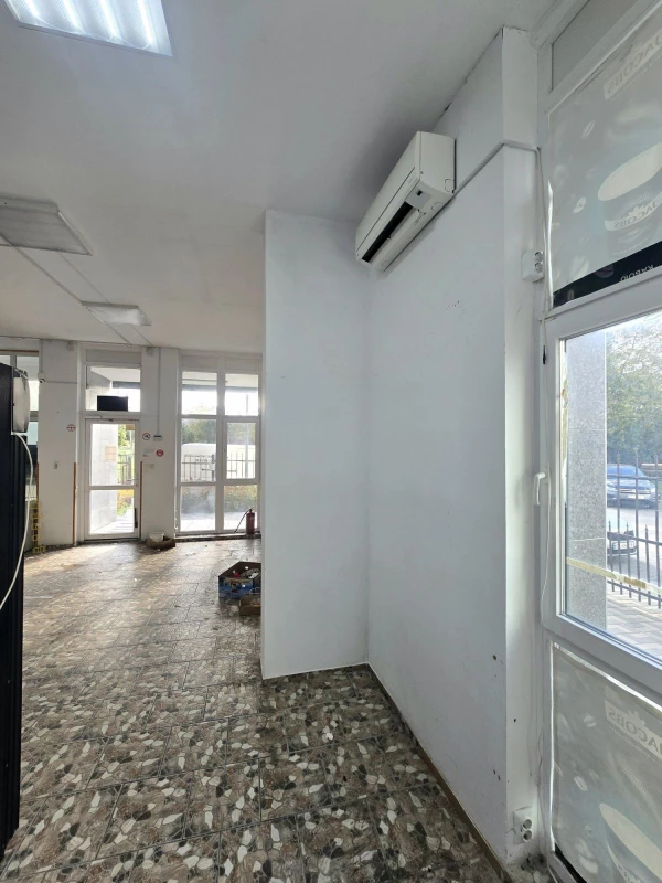 Комерційна нерухомість – 80 м², Львів — 11/15