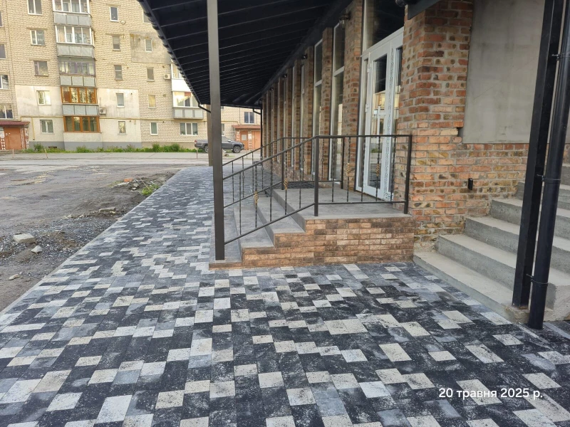 Комерційна нерухомість – 180 м², Звягель — 2/11