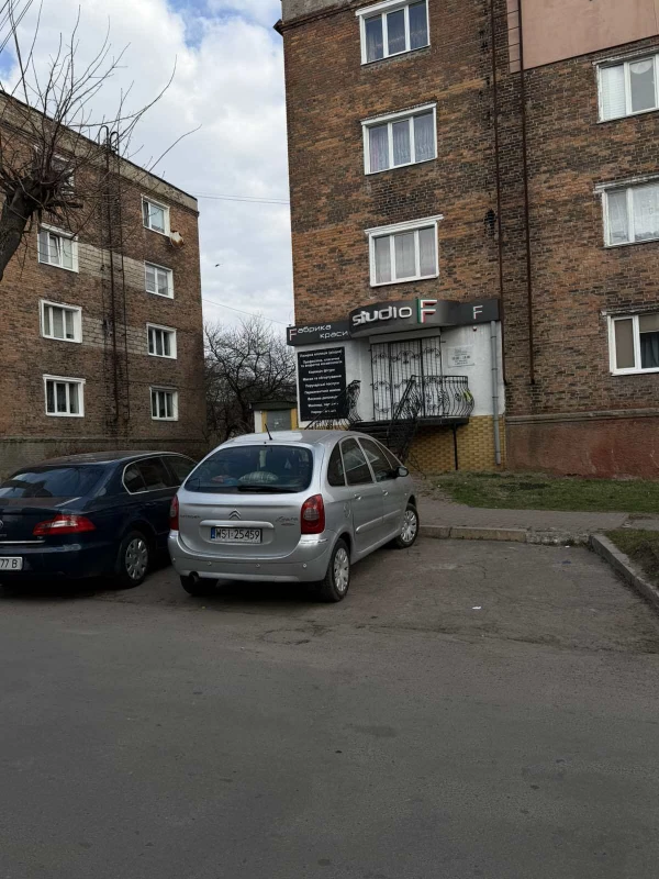 Комерційна нерухомість – 43 м², Нововолинськ — 4/15