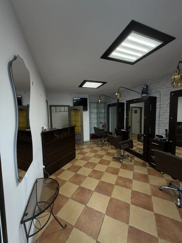Комерційна нерухомість – 43 м², Нововолинськ — 5/15
