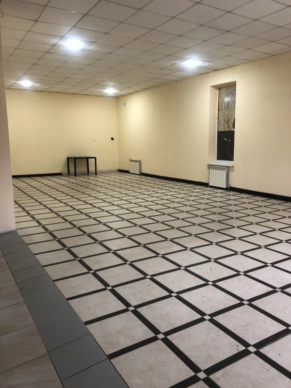 Комерційна нерухомість – 420 м², Валки — 2/9