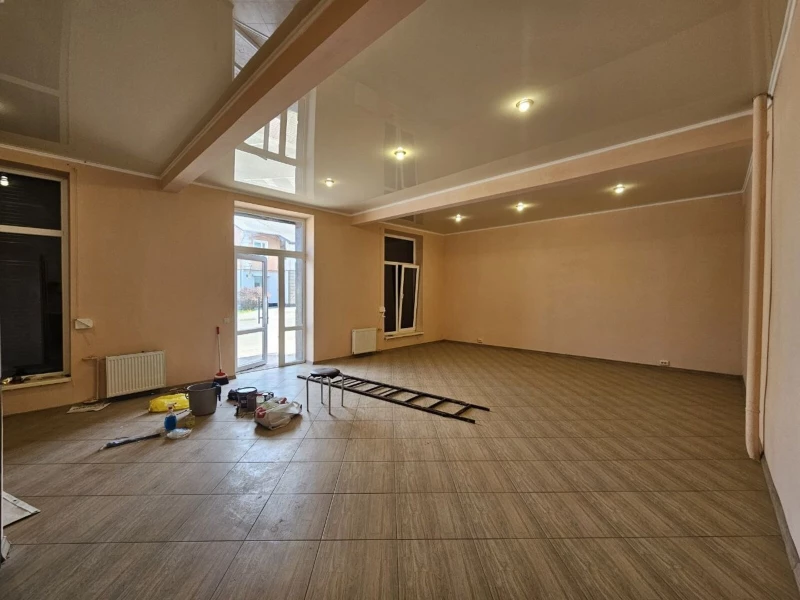 Комерційна нерухомість – 54 м², Нововолинськ — 6/8
