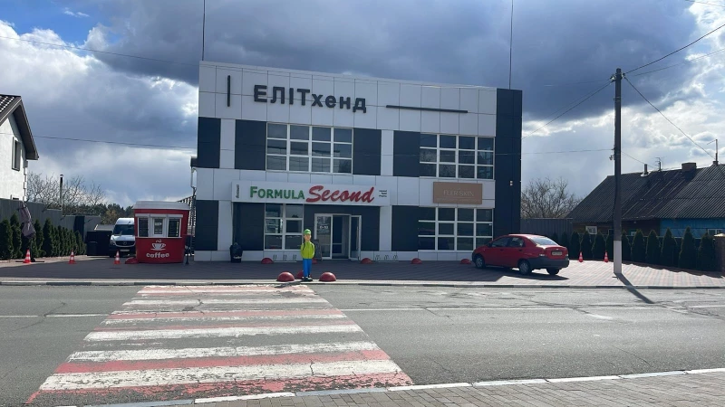 Комерційна нерухомість – 100 м²