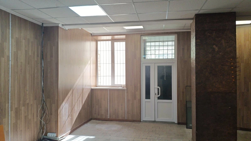 Комерційна нерухомість – 300 м², Коростень — 5/12
