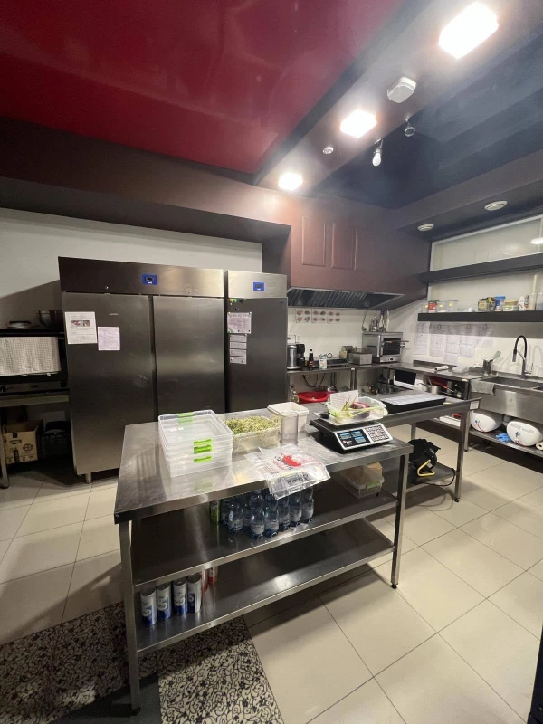 Комерційна нерухомість – 70 м², Кам'янець-Подільський — 14/15