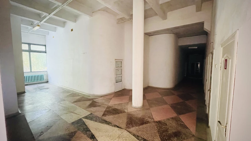 Комерційна нерухомість – 370 м², Кам'янець-Подільський — 10/15