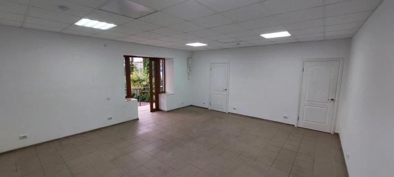 Комерційна нерухомість – 46 м², Андрушівка — 6/7