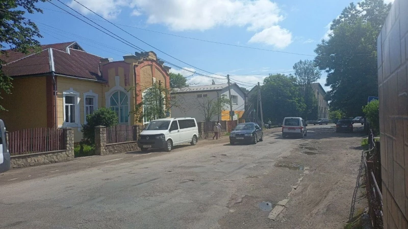 Комерційна нерухомість – 102.2 м², Солотвин — 8/15