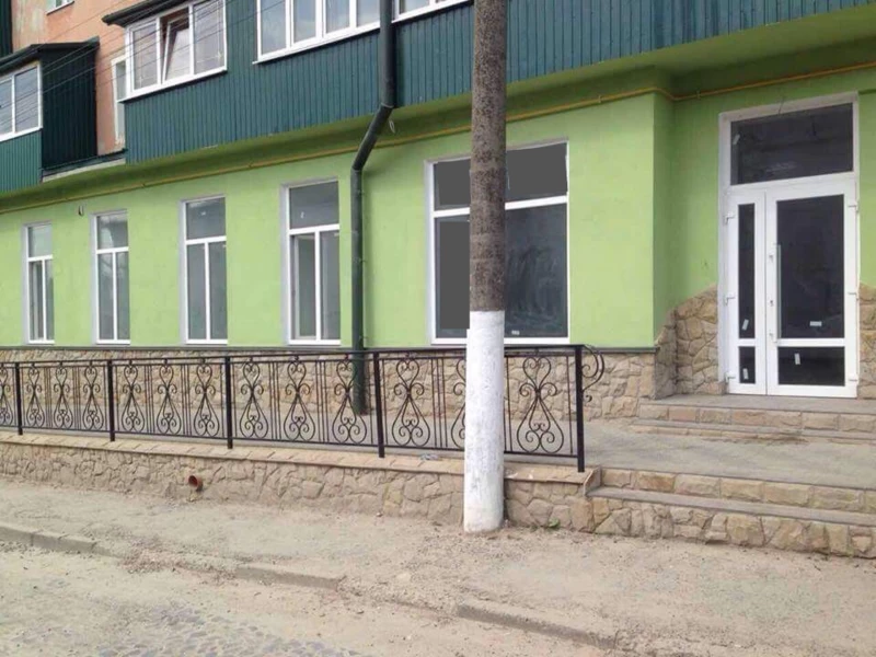 Комерційна нерухомість – 135 м², Бережаны — 7/11