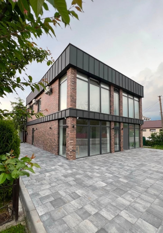 Комерційна нерухомість – 80 м²