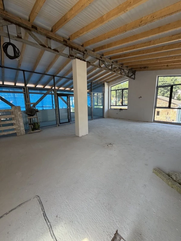 Комерційна нерухомість – 400 м², Кременец — 3/12