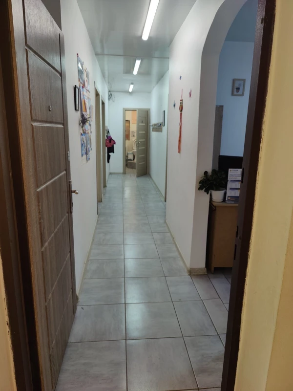 Комерційна нерухомість – 85 м², Дніпро — 9/10