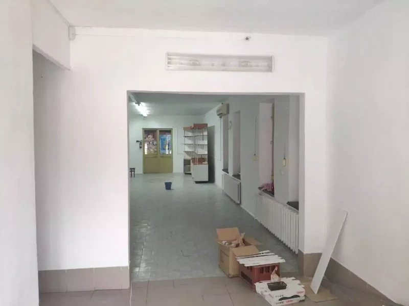 Комерційна нерухомість – 400 м², Чертков — 10/13