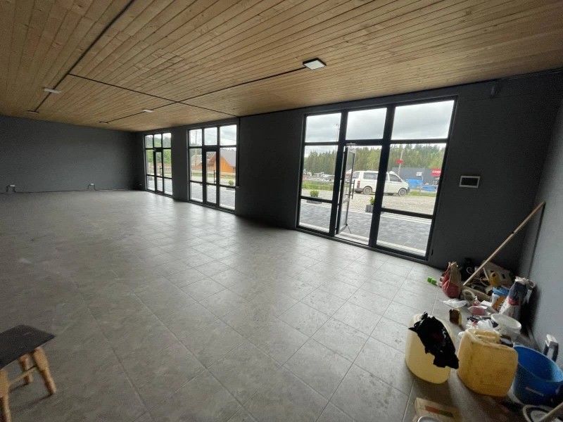 Комерційна нерухомість – 180 м², Яблоница — 11/15
