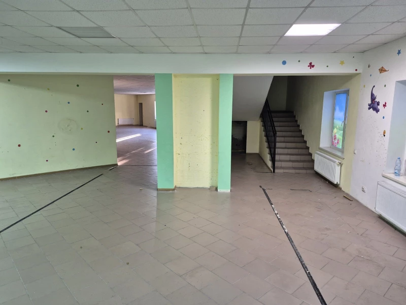 Комерційна нерухомість – 217.7 м², Кагарлик — 3/7