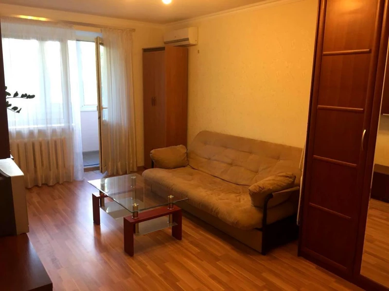 Квартира 2-кімн. оренда Київ, Печерский – 36 м², Київ — 1/10