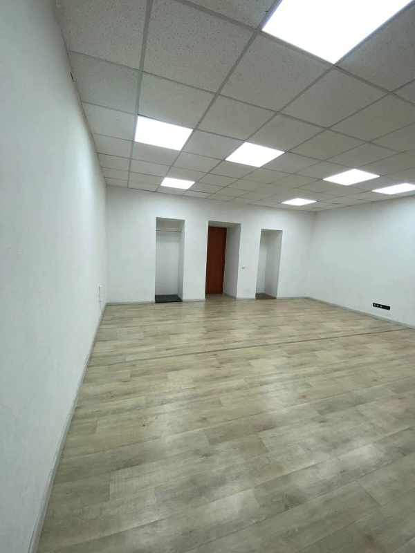 Комерційна нерухомість – 34.2 м², Київ — 5/5