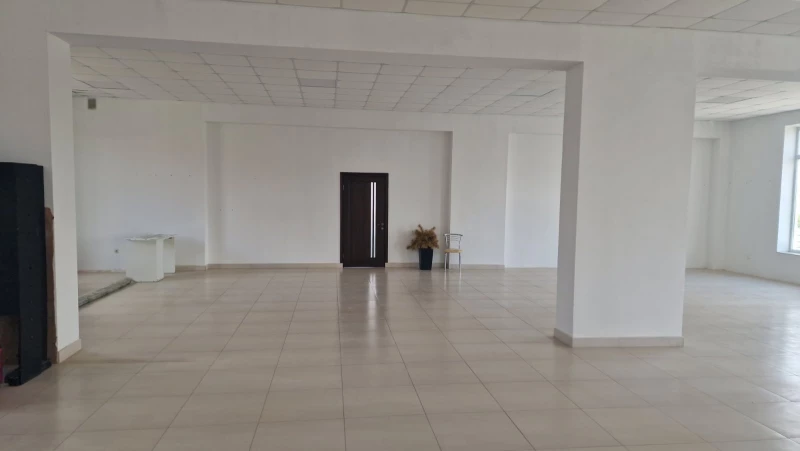 Комерційна нерухомість – 333 м², Гусятин — 8/10