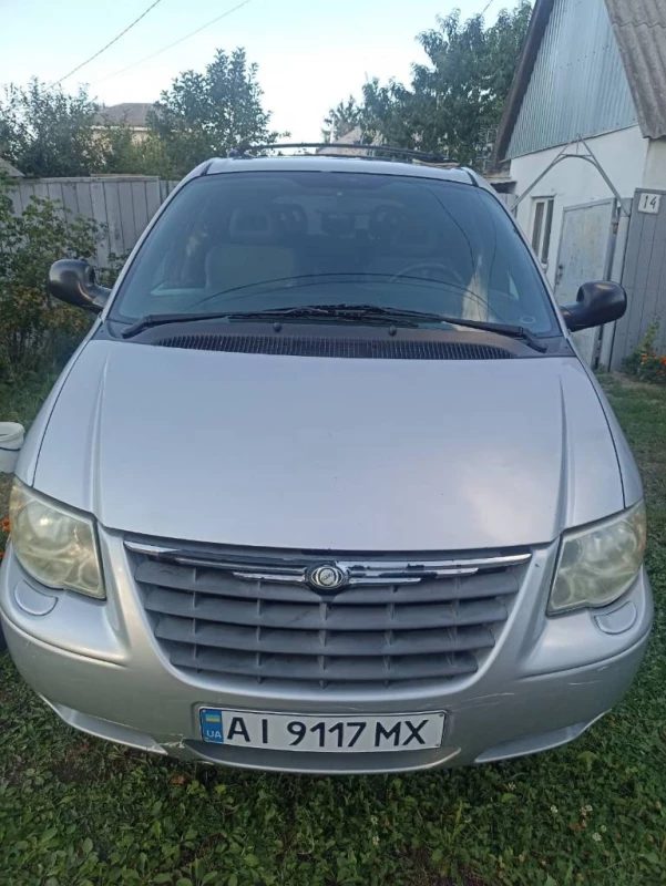 Авто крайслер вояджер