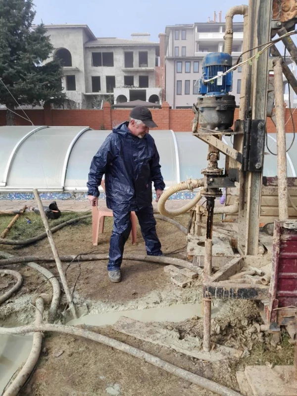 Ваканция Рабочий-бурильщик хорошо оплачиваю.