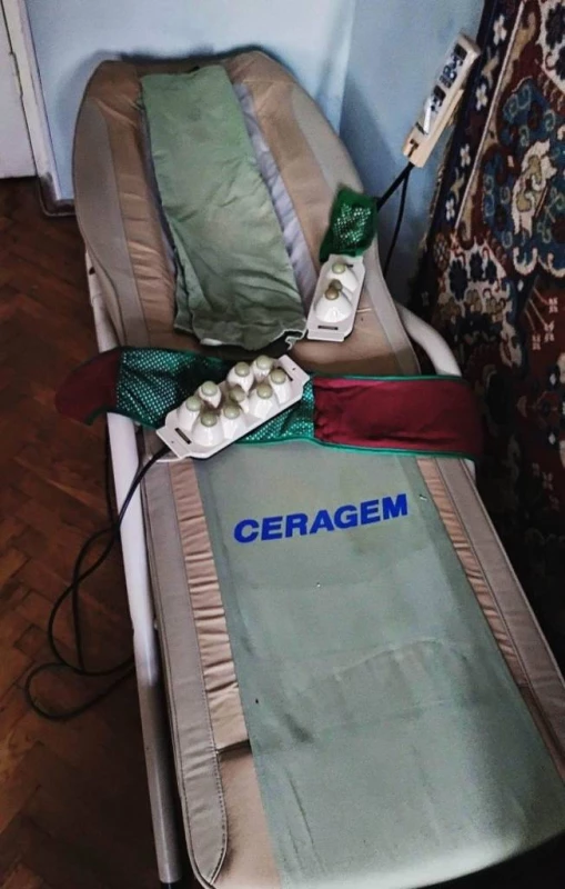 Ліжко масажне Ceragem
