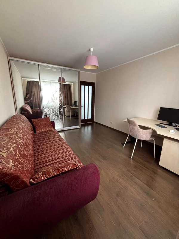Квартира 3-кімн. продаж Петропавлівська Борщагівка – 49.9 м², Петропавлівська Борщагівка — 9/10
