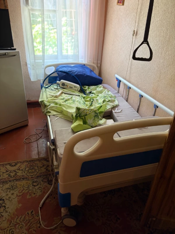 Кровать для лежачих больных