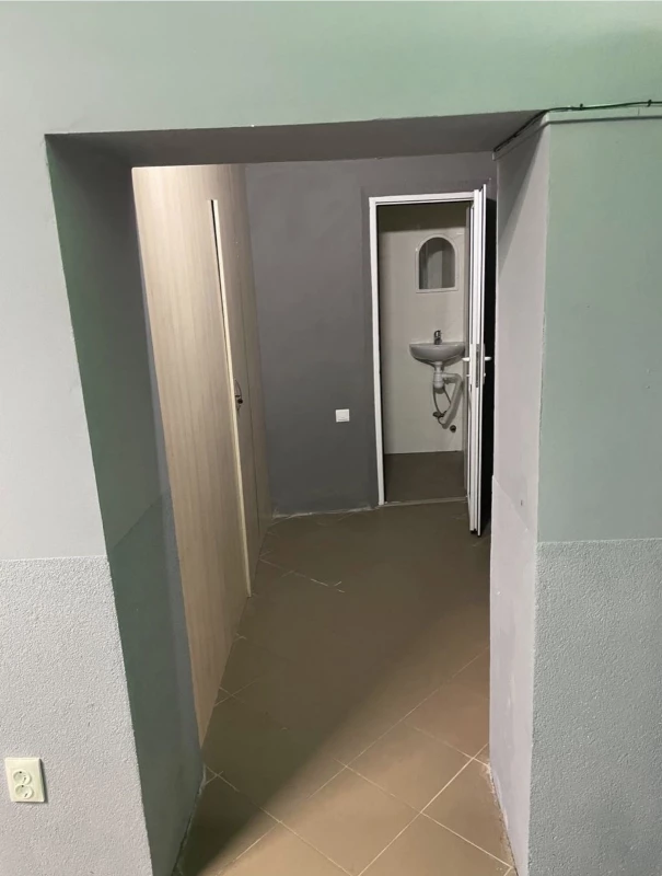 Комерційна нерухомість – 75 м², Дрогобыч — 6/9