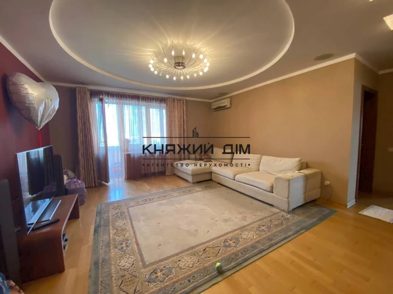 Квартира 3-кімн. оренда Київ, Дніпровський р-н – 80 м²