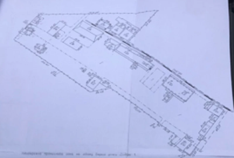 Комерційна нерухомість – 5600 м²