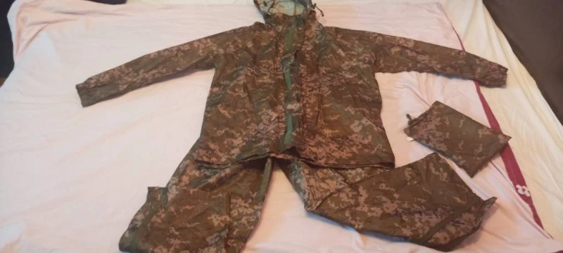 Дощовик костюм від дощу.