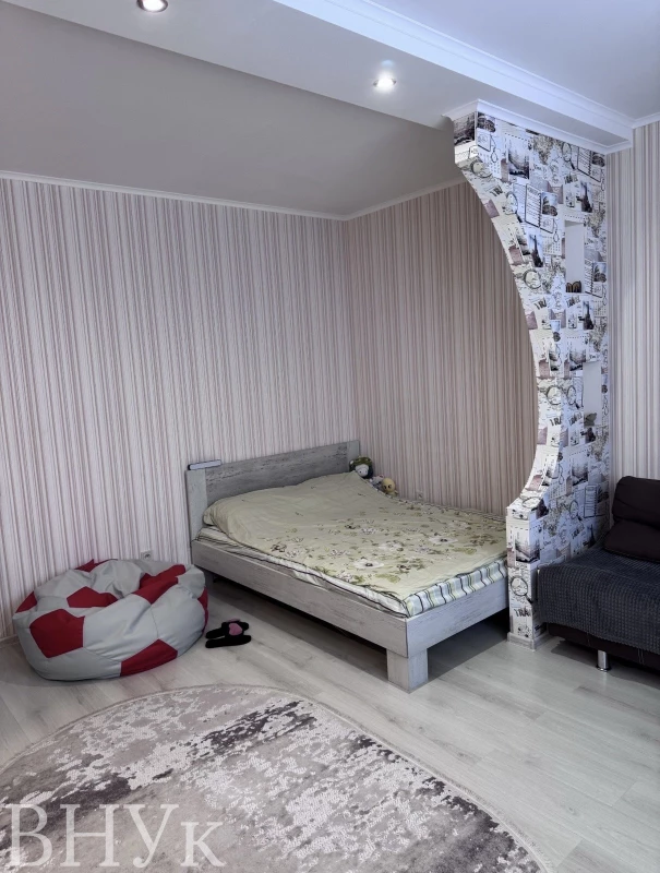 Квартира 2-кімн. продаж Ужгород, Новый – 32.4 м², Ужгород — 10/15
