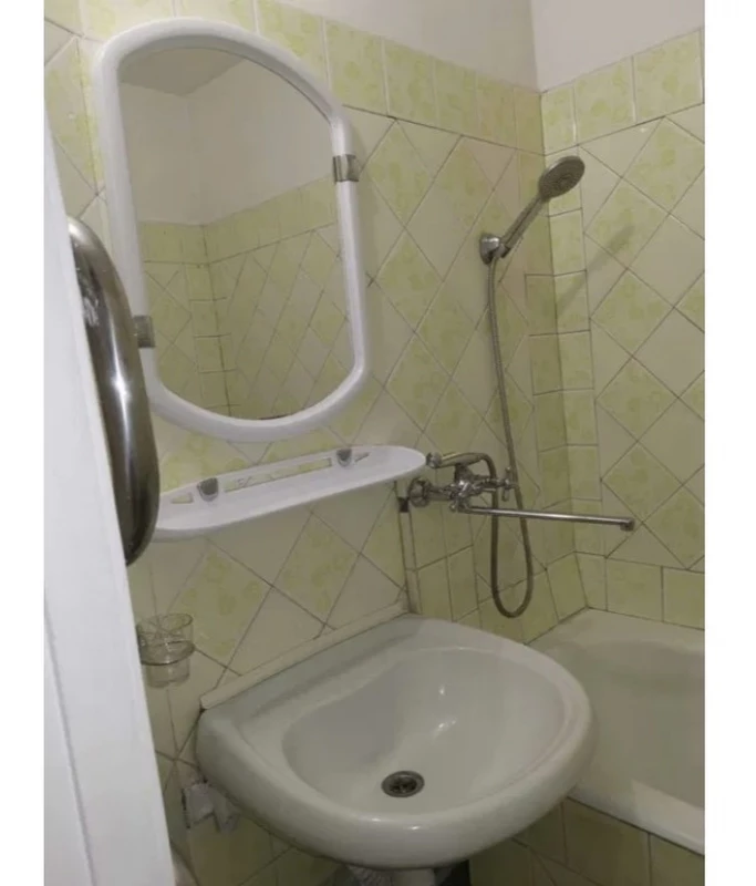 Квартира 2-кімн. продаж Київ, Голосеевский – 30 м², Київ — 6/8