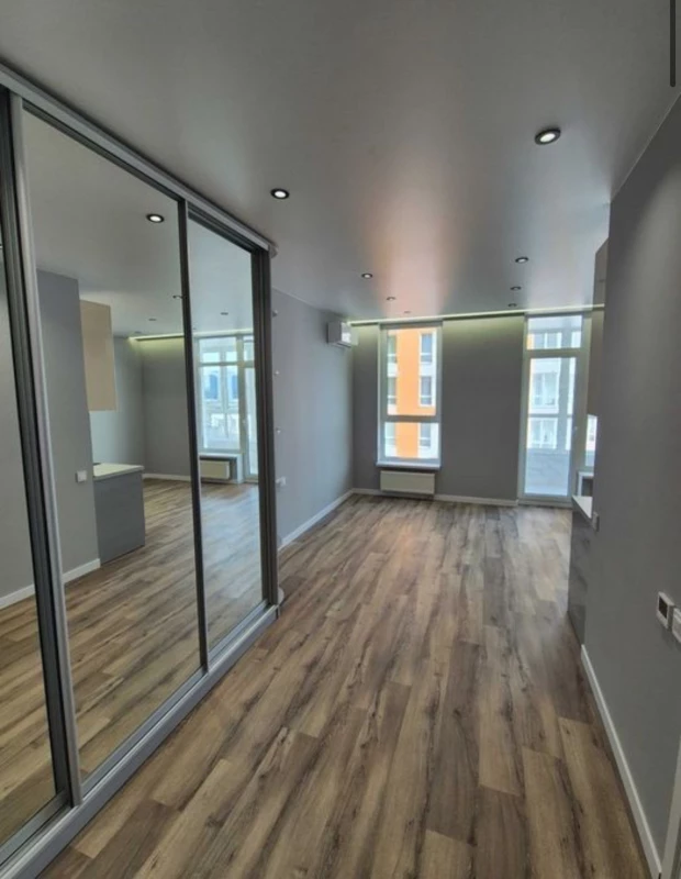 Квартира 1-кімн. продаж Київ, Святошинский – 33 м², Киев — 5/8
