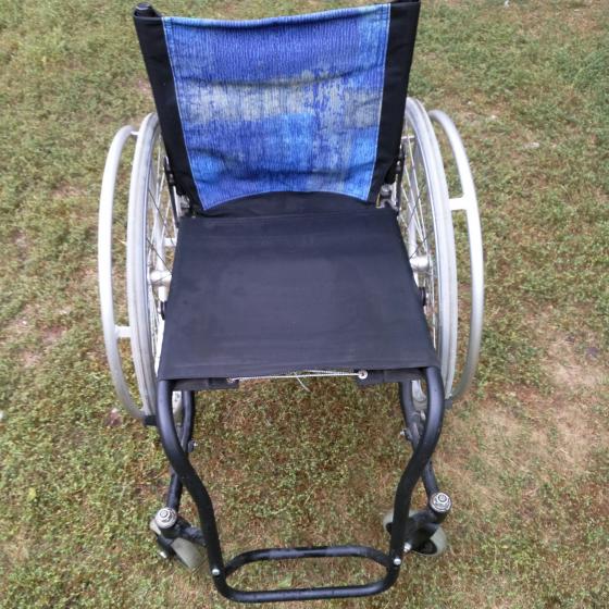 Продам інвалідну коляску,інвалідний візок